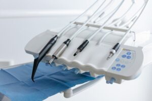 שיקום הפה בשילוב הדפסת תלת-ממד לשחזורים מותאמים אישית