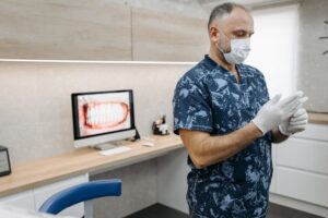 שיקום הפה לאחר טיפולי קרינה לסרטן הפה: התאמות מיוחדות